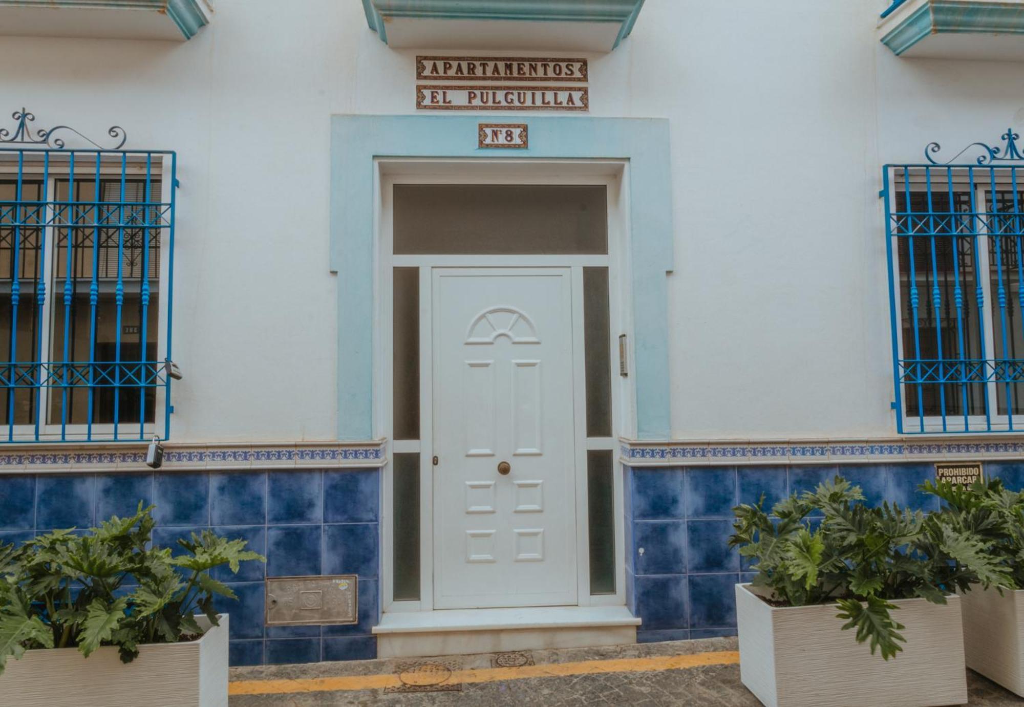 Las Flores Apartments Нерха Екстер'єр фото