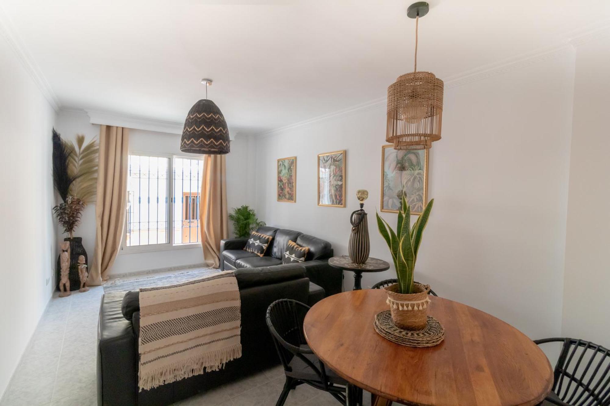 Las Flores Apartments Нерха Екстер'єр фото