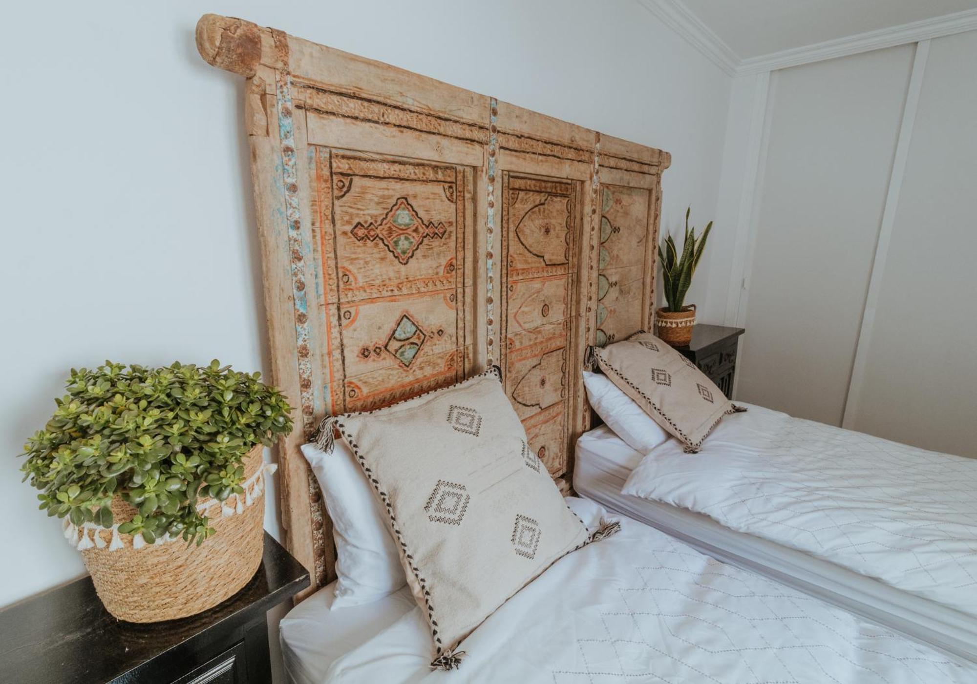 Las Flores Apartments Нерха Екстер'єр фото